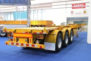 3-Axles-Skeleton-Semitrailer-221-300x200